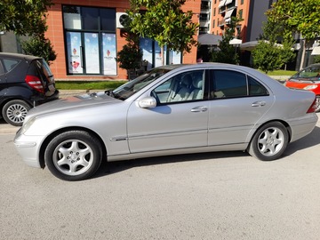 Cars: Benz C class  AA168TC