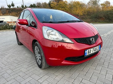 Cars: Honda Jazz