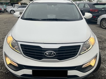 Cars: KIA SPORTAGE R 2012 (White)