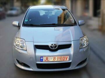 Cars: Toyota Auris
