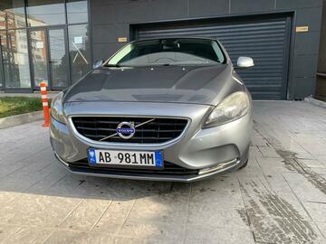 Makina: Volvo V40 2015
