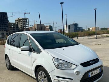 Auto: Ford S-MAX
