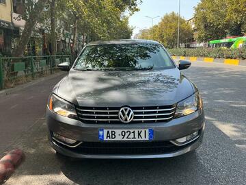 Cars: VW PASSAT 2015