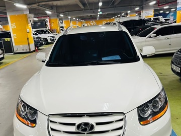 Cars: Hyundai santa fe