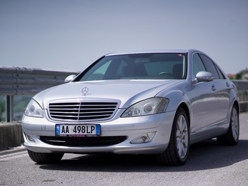 Cars: Benz S Class Gri
