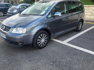 Cars: Volswagen Touran