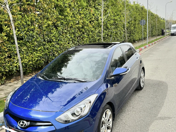 Cars: HYUNDAI I 30 AUTOMATIC