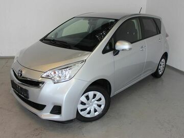 Cars: Toyota Yaris verso