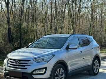 Cars: Hyundai Santa Fe