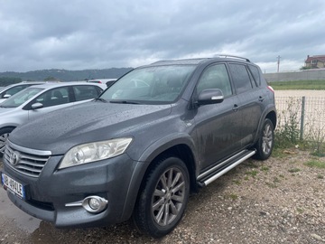 Makina: Toyota Rav4