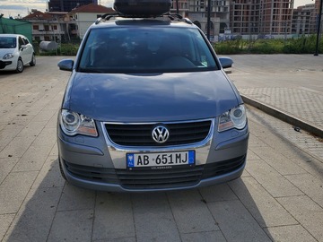 Makina: TOURAN 7 SEATS(COMFORT FOR FAMILY&FRIENDS)