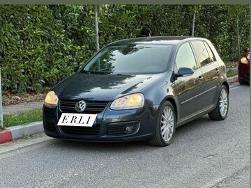 Cars: Volkswagen Golf 5