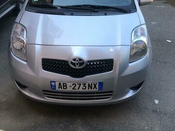 Cars: Toyota yarisss