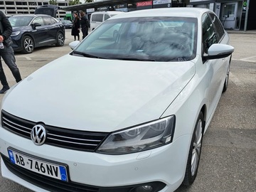 Cars: VW Jetta 2014 