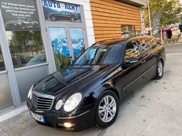 Makina: Mercedes Benz 220