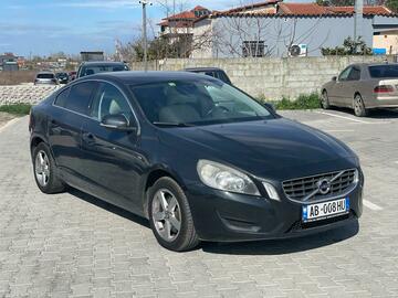 Cars: Volvo s60 D3 Automatic transmission 