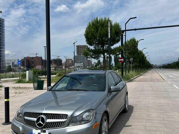 Auto: Mercedes Benz C-class