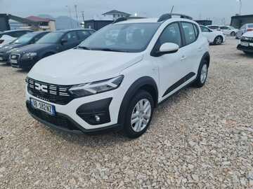 Makina: Dacia Stepway Automatic 182