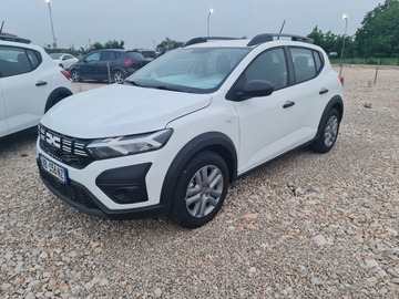 Makina: Dacia Stepway M156