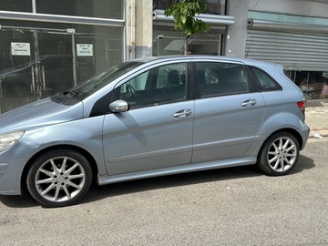 Makina: Mercedes benz