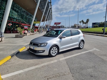 Cars: Volkswagen Polo Gray