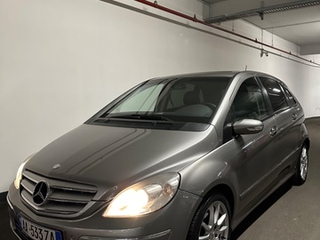 Cars: Mercedes Benz B Class Automatic