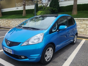 Cars: HONDA JAZZ