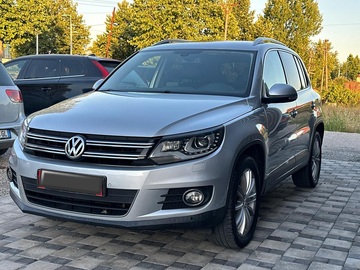 Cars: Volkswagen Tiguan