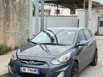 Makina: Hyundai Accent