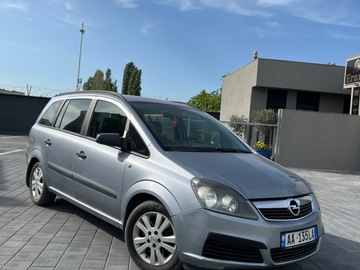 Cars: Opel Zafira 7 seater