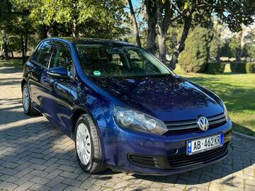 Cars: VW Golf 6 2010