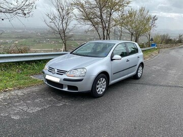 Auto: Volkswagen Golf