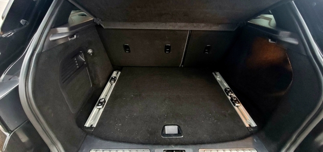 Range Rover (AB 171 LD)