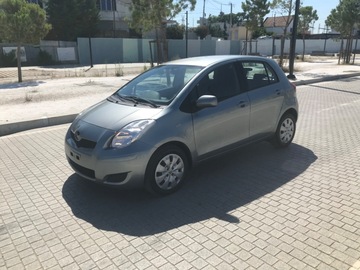 Cars: Toyota yaris 574