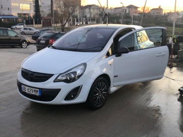 Auto: opel corsa 