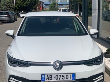 Cars: VW Golf 8 hybrid