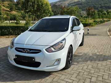 Cars: Hyundai Accent 