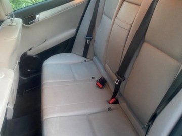 Auto: Mercedes benz c class