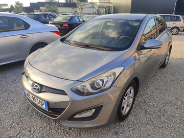 Cars: Hyundai i30 