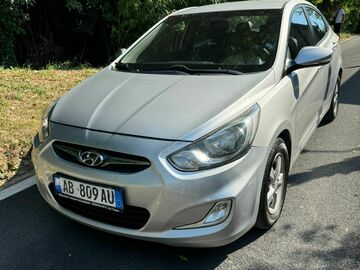 Makina: Hyundai Accent