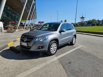 Cars: Volkswagen Tiguan