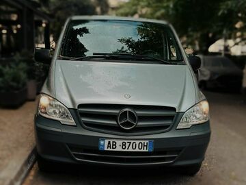 Cars: Mercedes-Benz Vito 220CDI 4-Matic