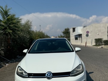 Cars: Wolkswagen Golf 