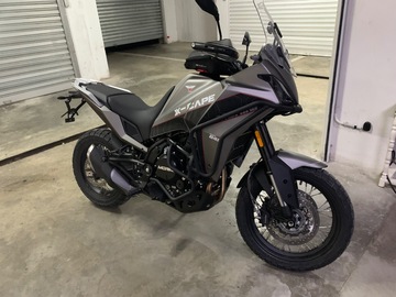 Cars: MOTO MORINI XCAPE
