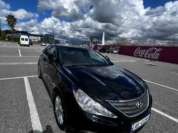 Cars: Hyundai Sonata 