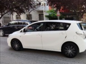 Makina: Toyota Verso 