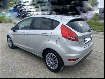 Auto: Ford fiesta