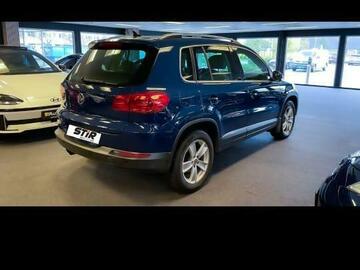 Cars: VW Tiguan