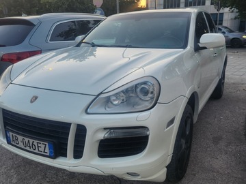 Makina: Porsche cayenne
