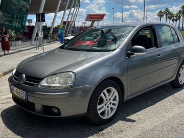 Cars: Volkswagen golf 5